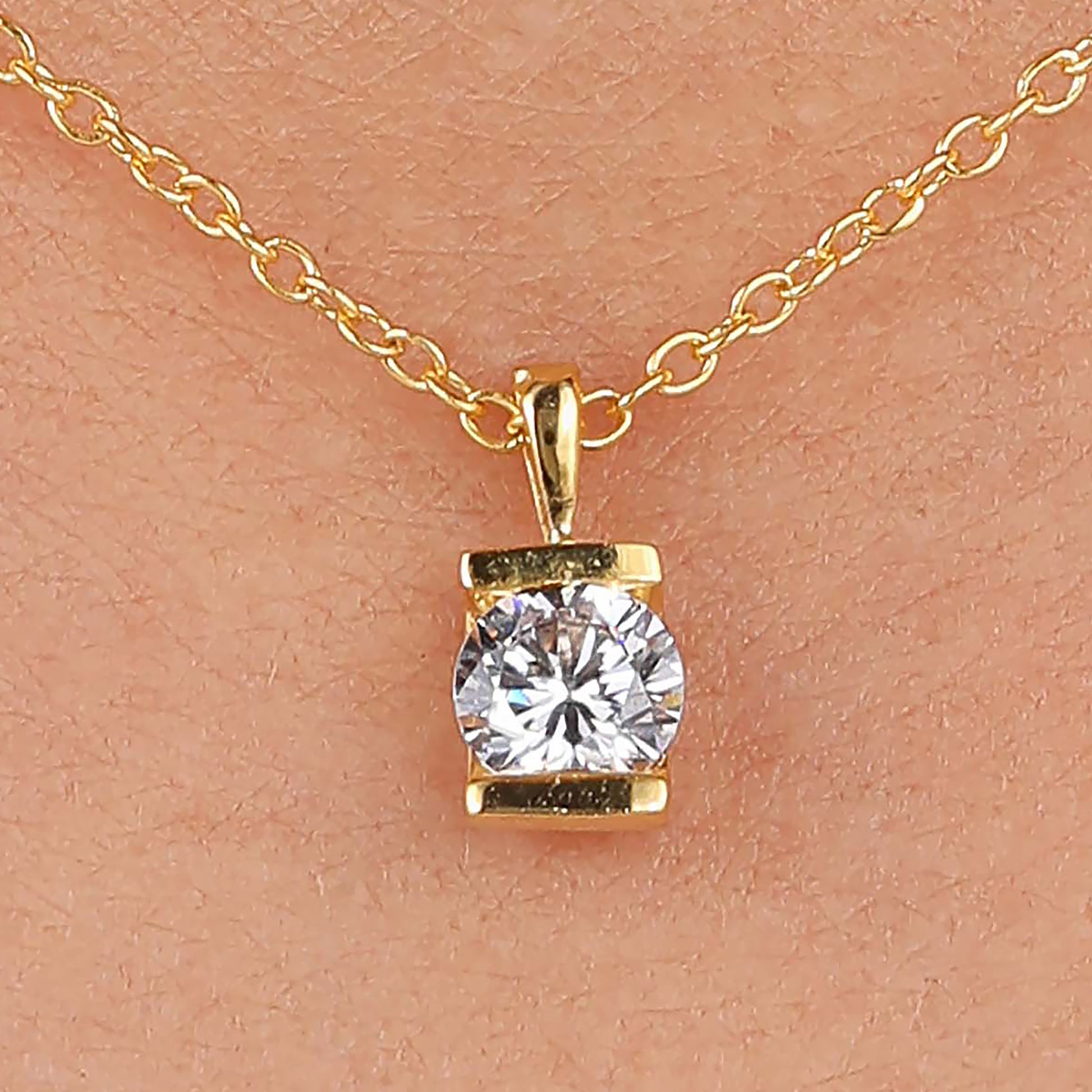 Classic Round Cut Moissanite Necklace 