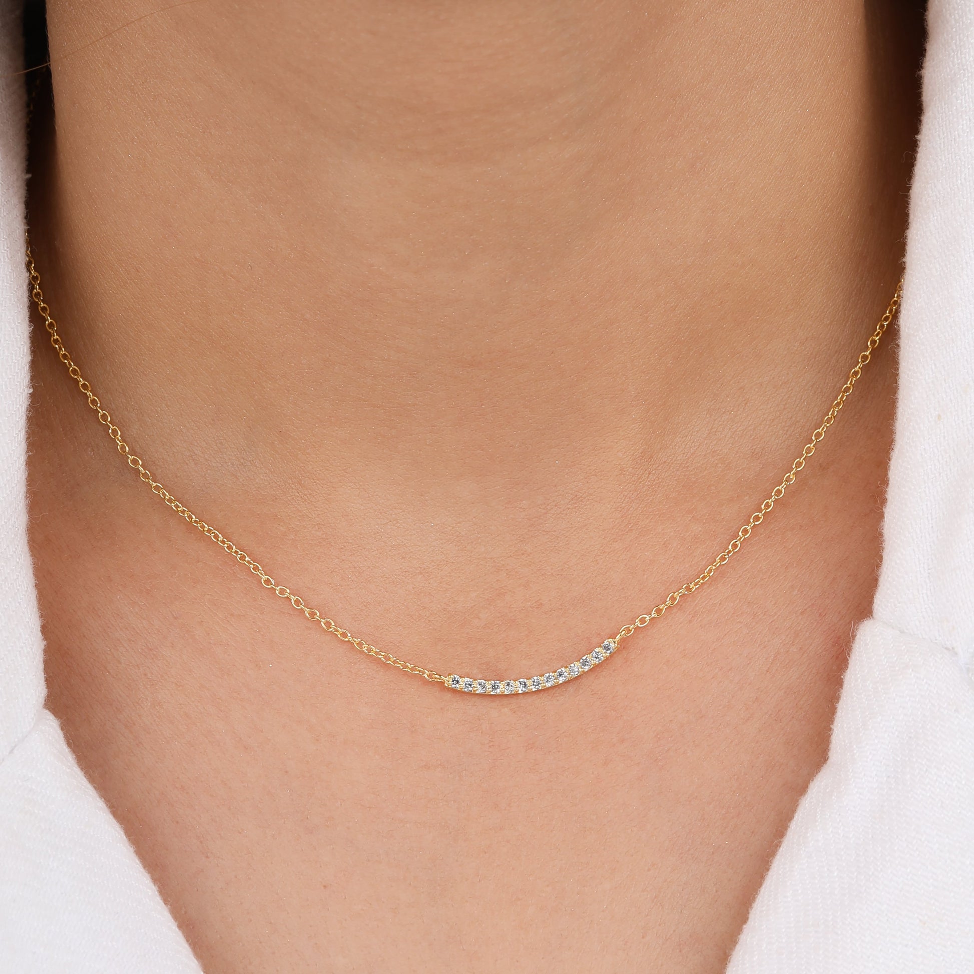 Round Real Moissanite Curved Bar Pendant Necklace