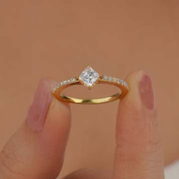 princess cut side accents engagement rings