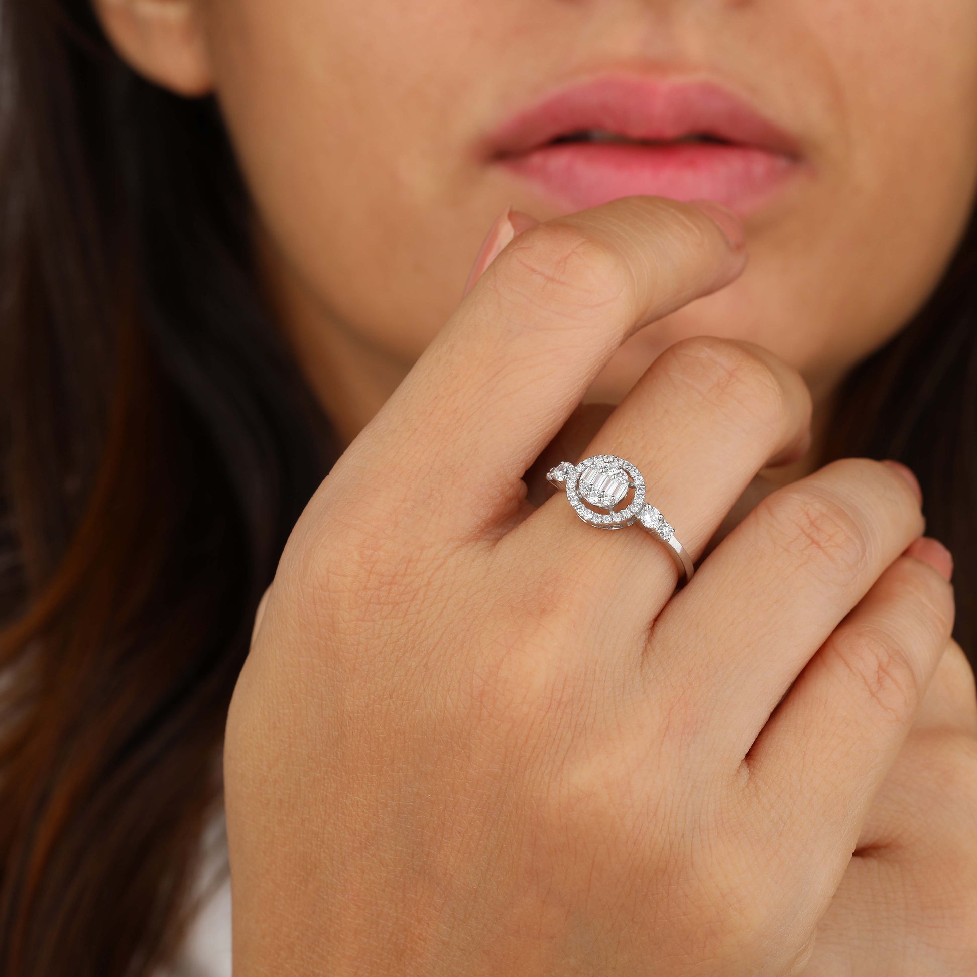 halo wedding ring wearing by girl