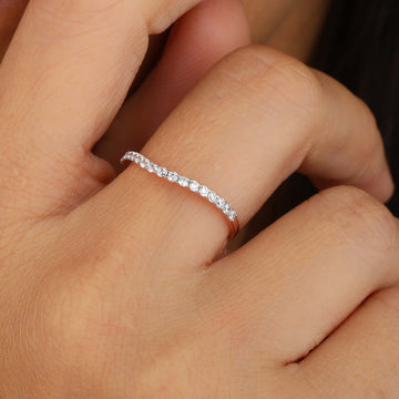 curved stackable band