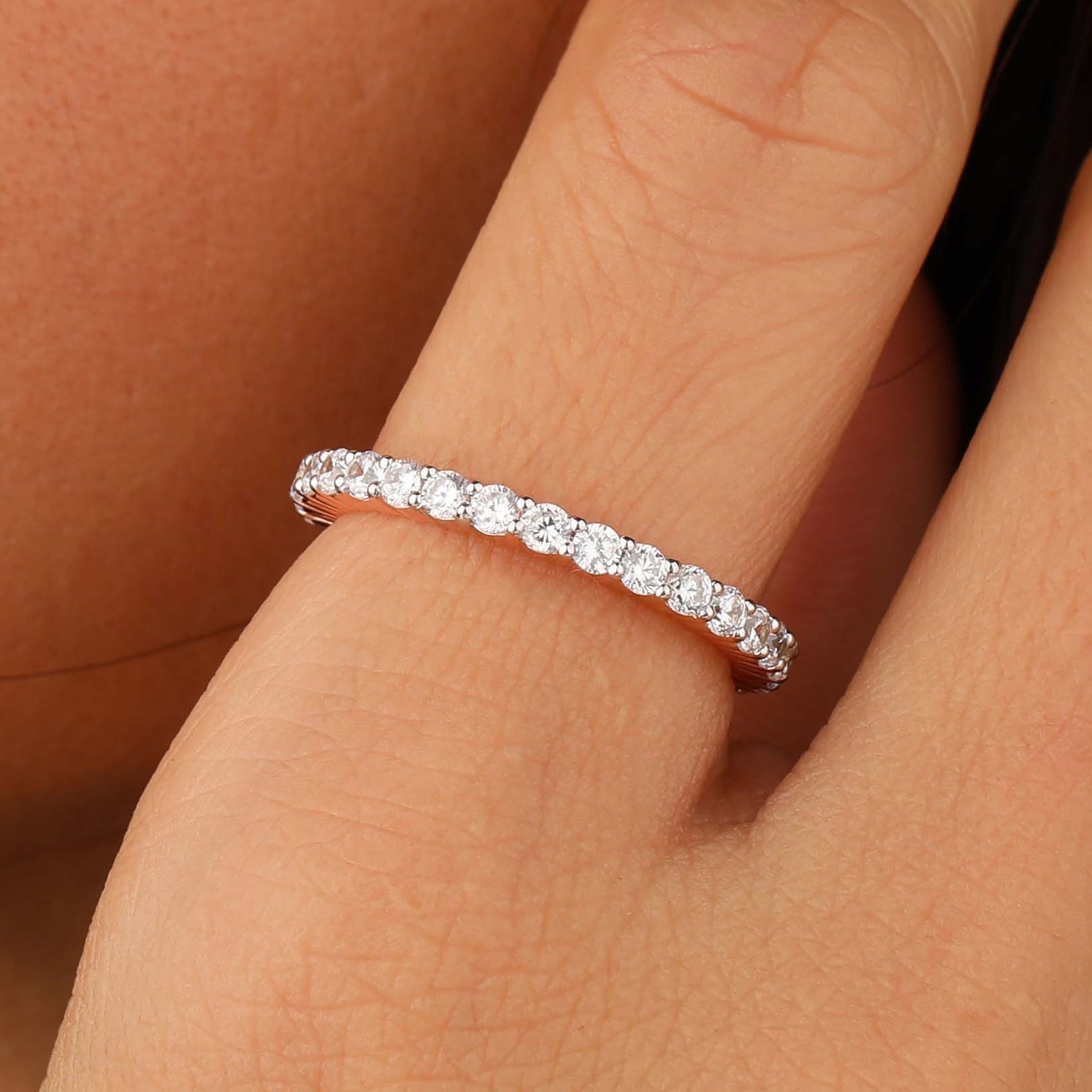 Brilliant Round Moissanite 4-prong Eternity Band Stackable