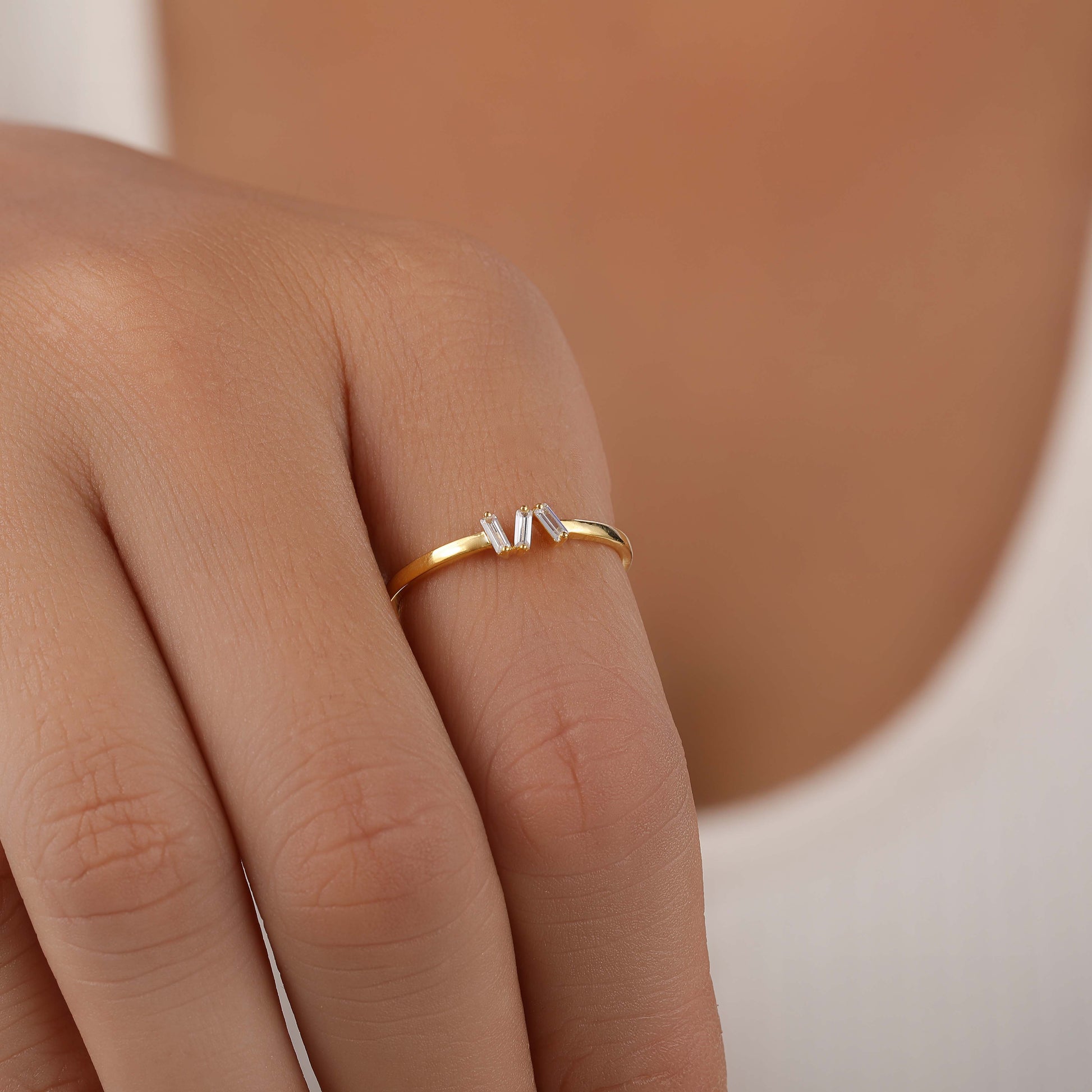  Baguette Stacking Ring on her hand