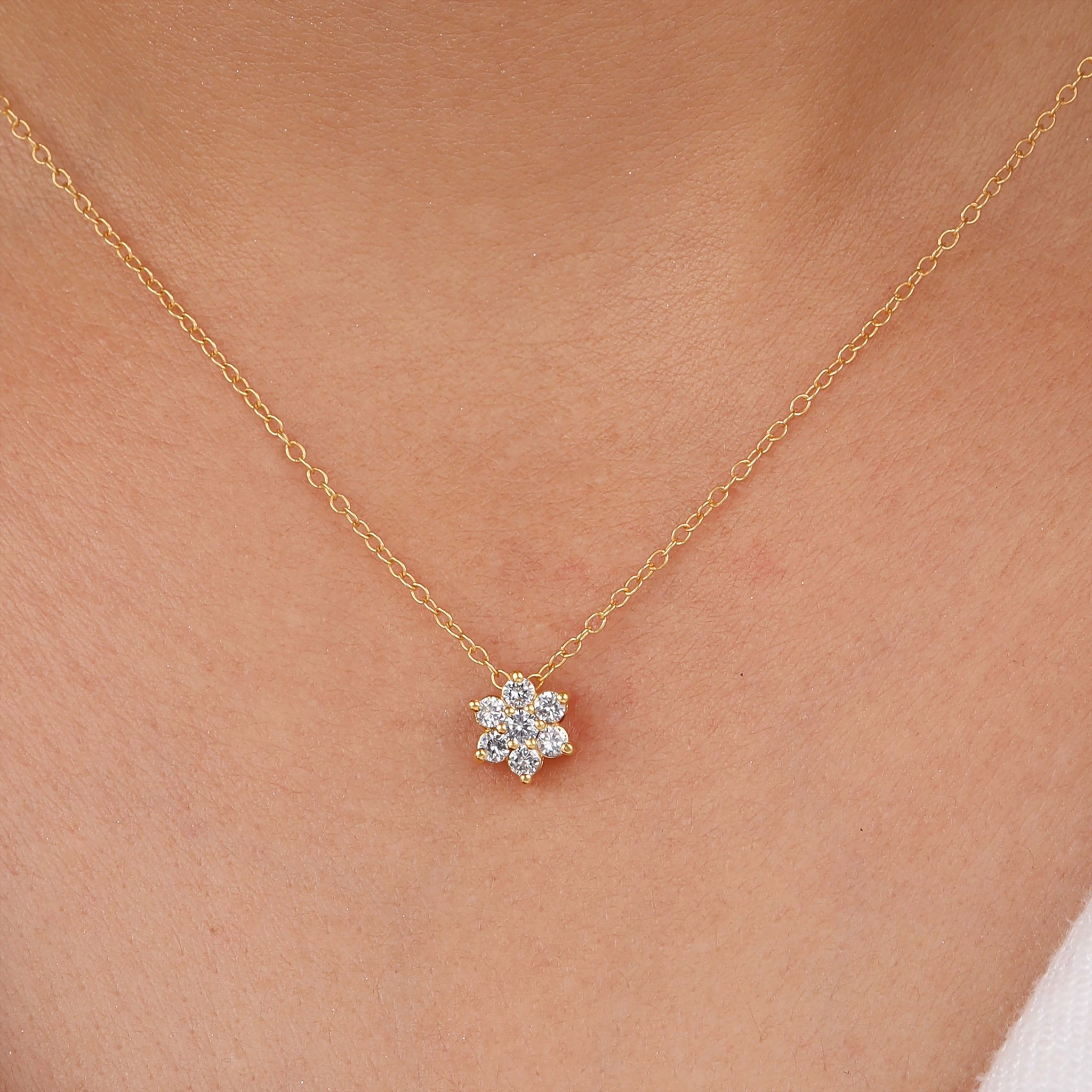 Classic Round Moissanite Cluster Flower Pendant Necklace